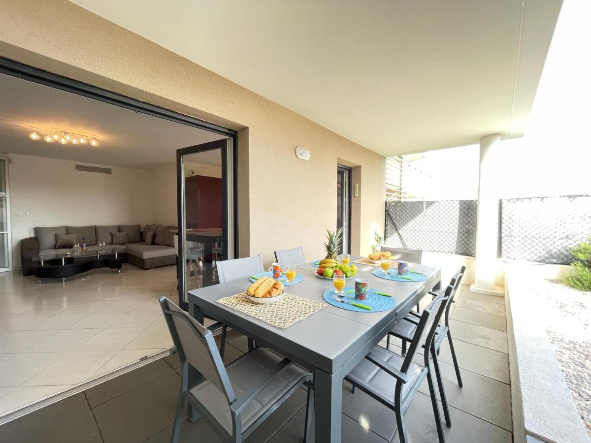 Tres Bel Appartement -Residence Avec Piscine Sur Le Toit Et Vue Panoramique Saint-Raphaël エクステリア 写真
